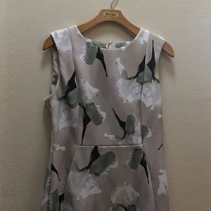 EUC Calvin Klein Cream Floral Dress